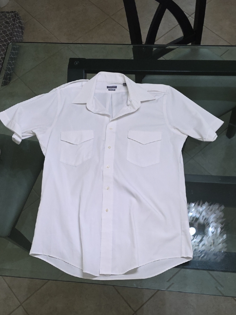 Van Heusen White Short-Sleeve Button-Down Shirt with Chest Pockets
